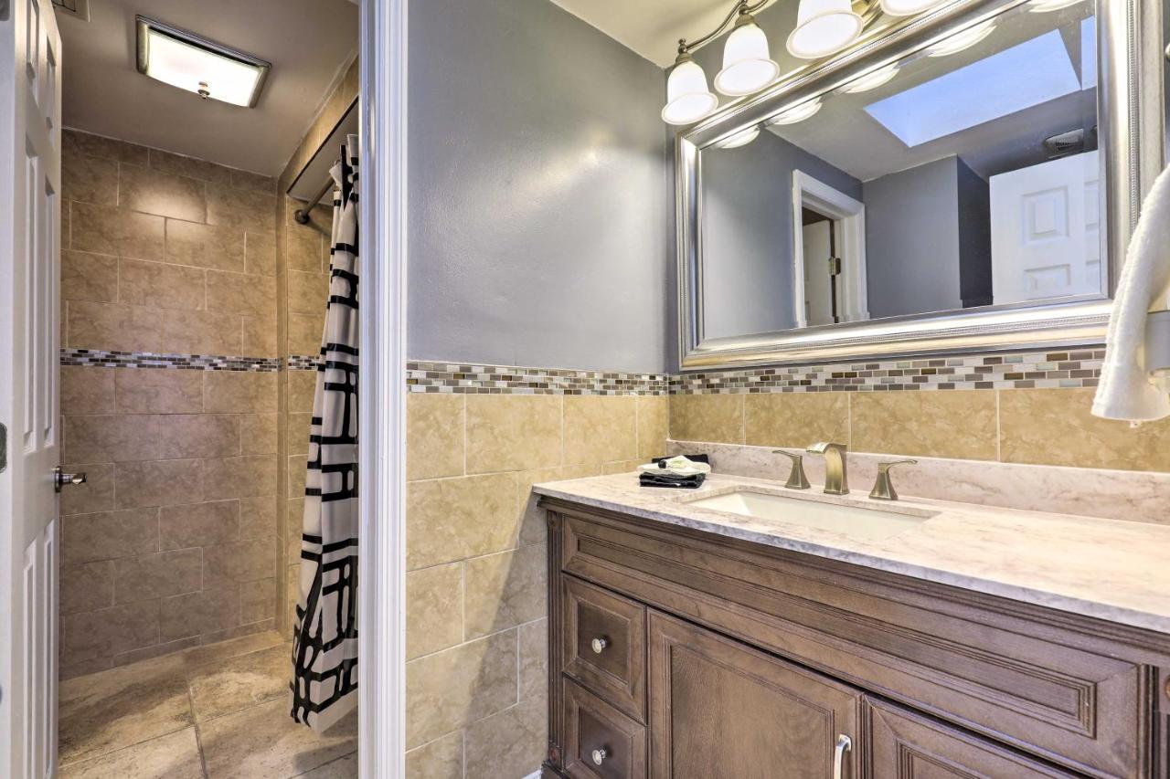 Cozy Home In Heart Of Tampa With Lanai And Pool! Екстер'єр фото